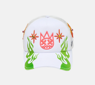 Cult Of Individuality | Mesh Back Trucker Hat "Sunny Daze Spider" In Winter White